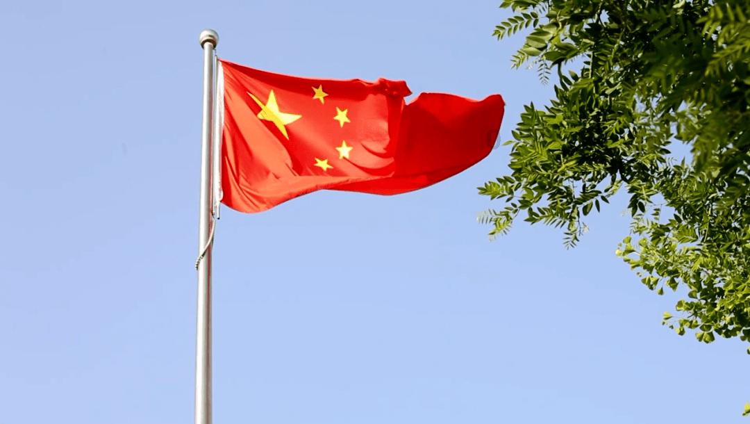高意帮助队伍拿下赛点,赢下首局“最强副攻之战”